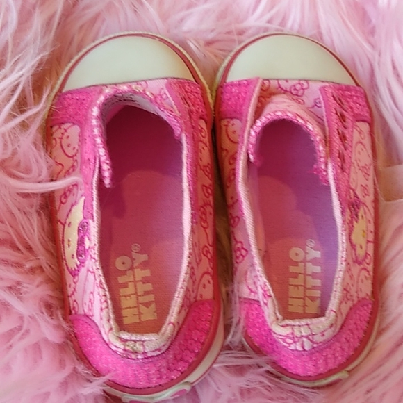 Hello Kitty Sanrio Little Girls Sneakers. Pinks & White. Sz 6M - Picture 7 of 11